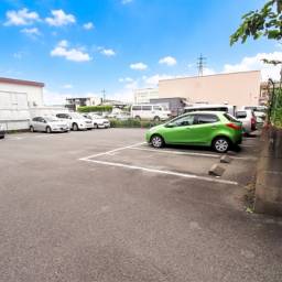 川久保1丁目駐車場②